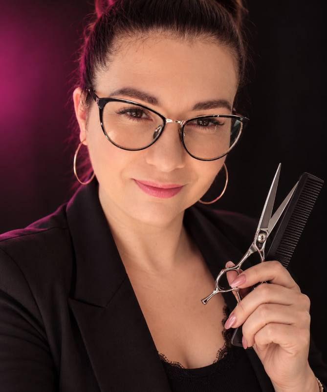 Justyna — fryzjerka z dojazdem, Dębica, 25 lat doświadczenia